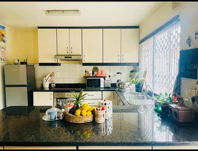 2 BEDROOM APARTMENT FOR SALE IN GLENWOOD